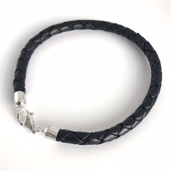 5 mm flätat armband med fina silverdelar