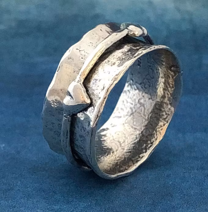 Malou - Snygg silverring med hjärtan