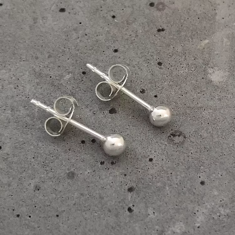 Kulörhängen i silver - 3 mm