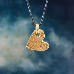 Guldhjärta - Halsband i silver med guldplätering