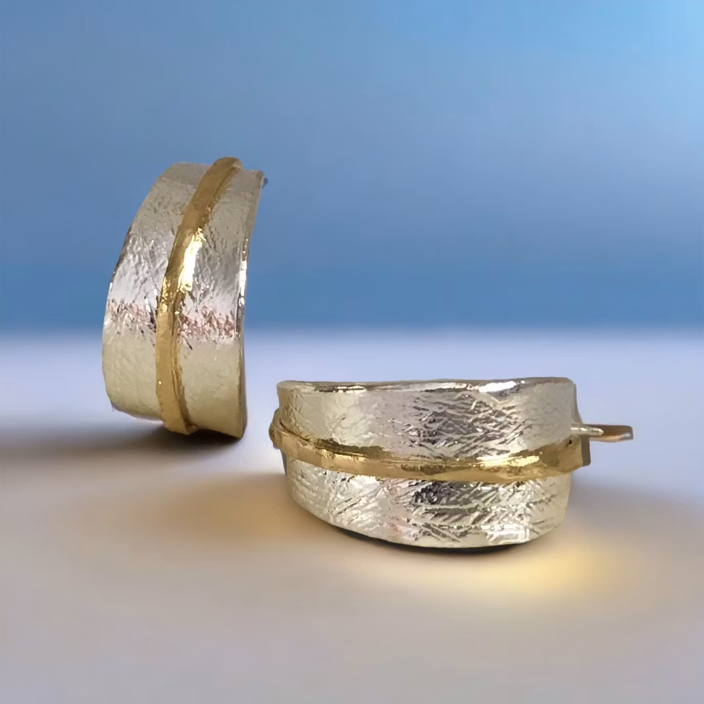 Alexis - Silvercreoler med guldrand