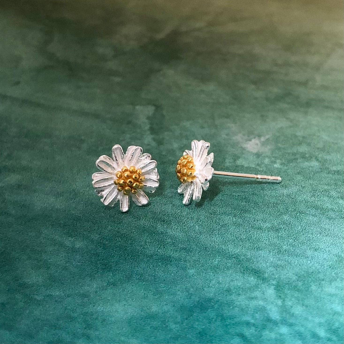 Blomma - Örhängen i silver och guld