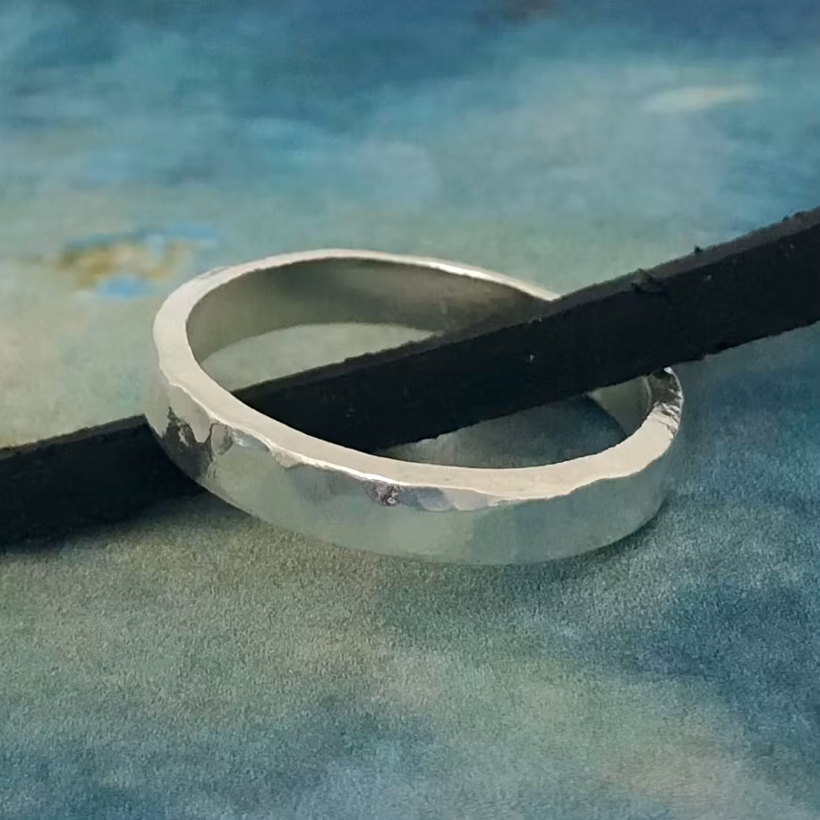 Saga - Hamrad silverring