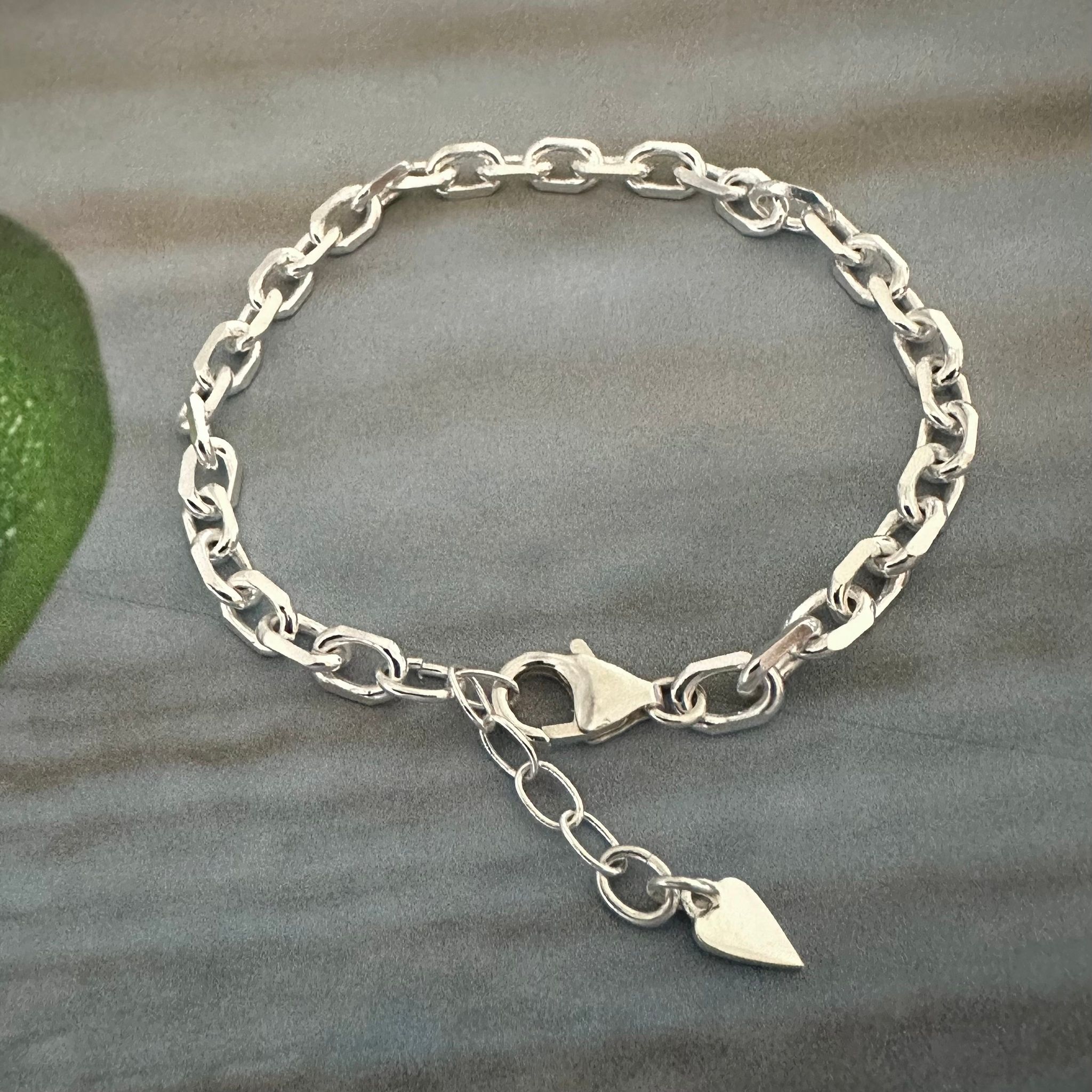 Freja - Armband med kraftig ankarlänk