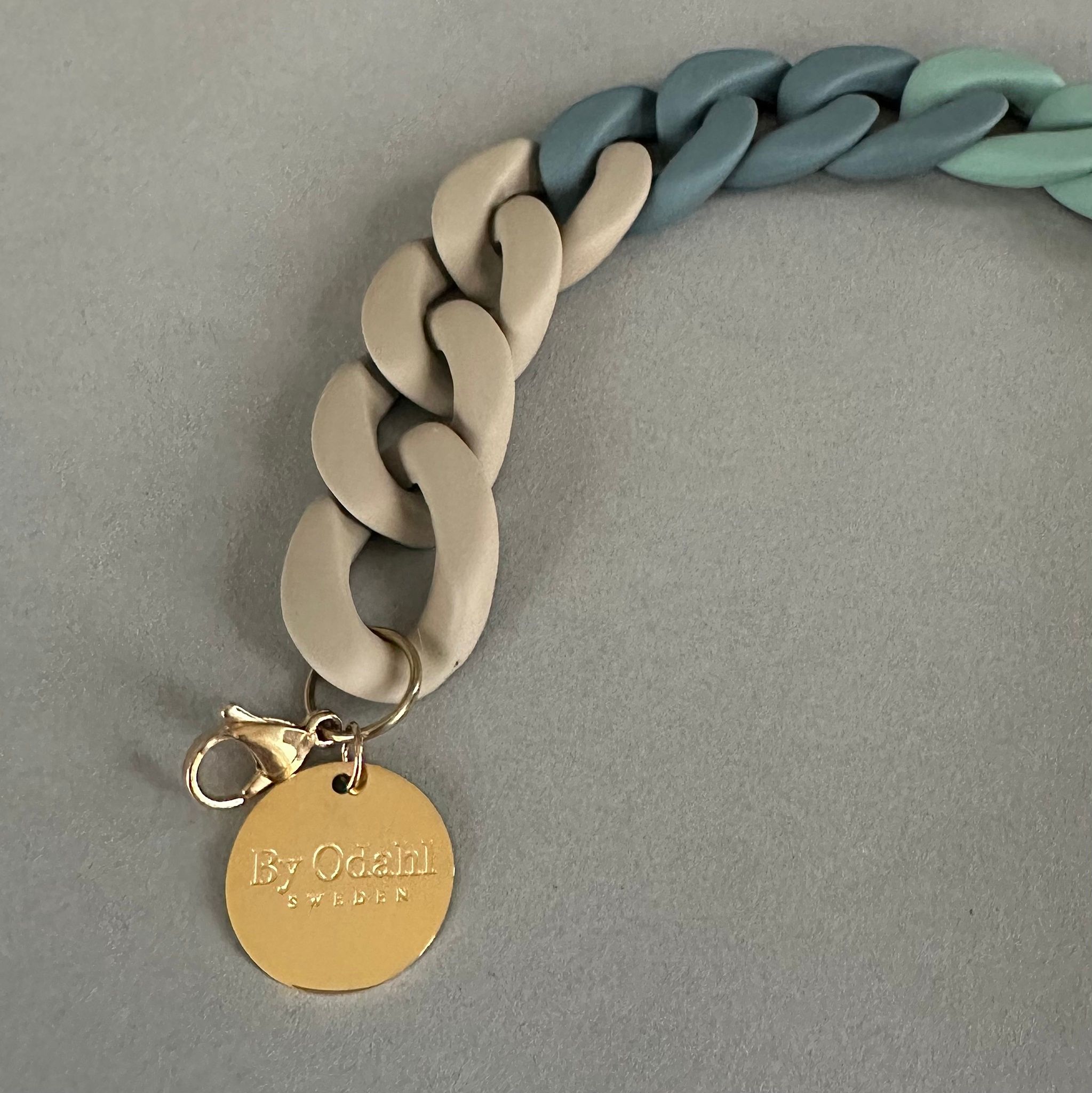 Armband i beige/dimgrön/grågrön