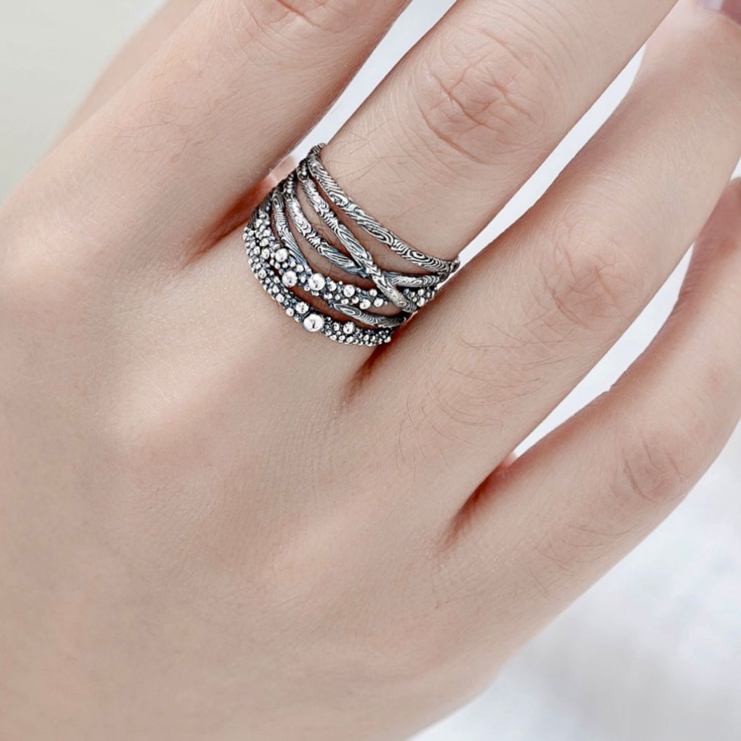 Amber - Snygg ring i råare stuk