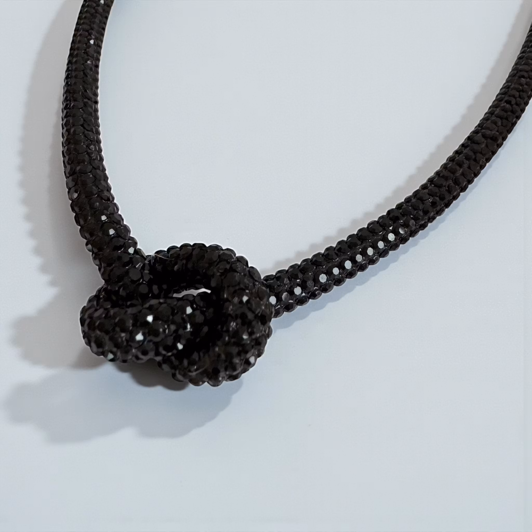 Knut - Svart halsband