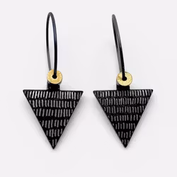 Pik - Svart, grå och guld