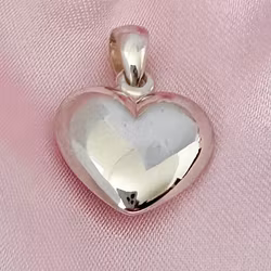 Fint bulligt silverhjärta 1,6 cm