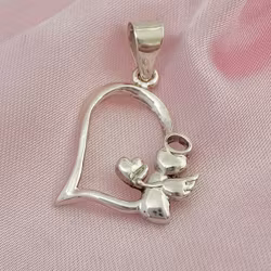 Den lilla ängeln i hjärtat