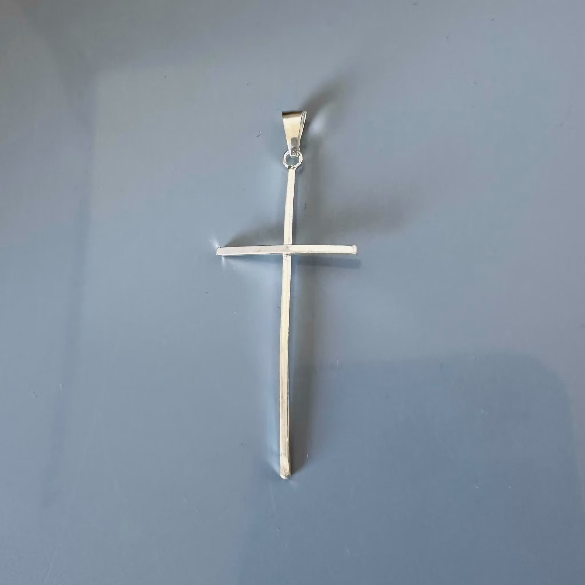 Hänge - Stilrent kors