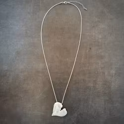 Långt halsband (81 cm) med stort silverhjärta