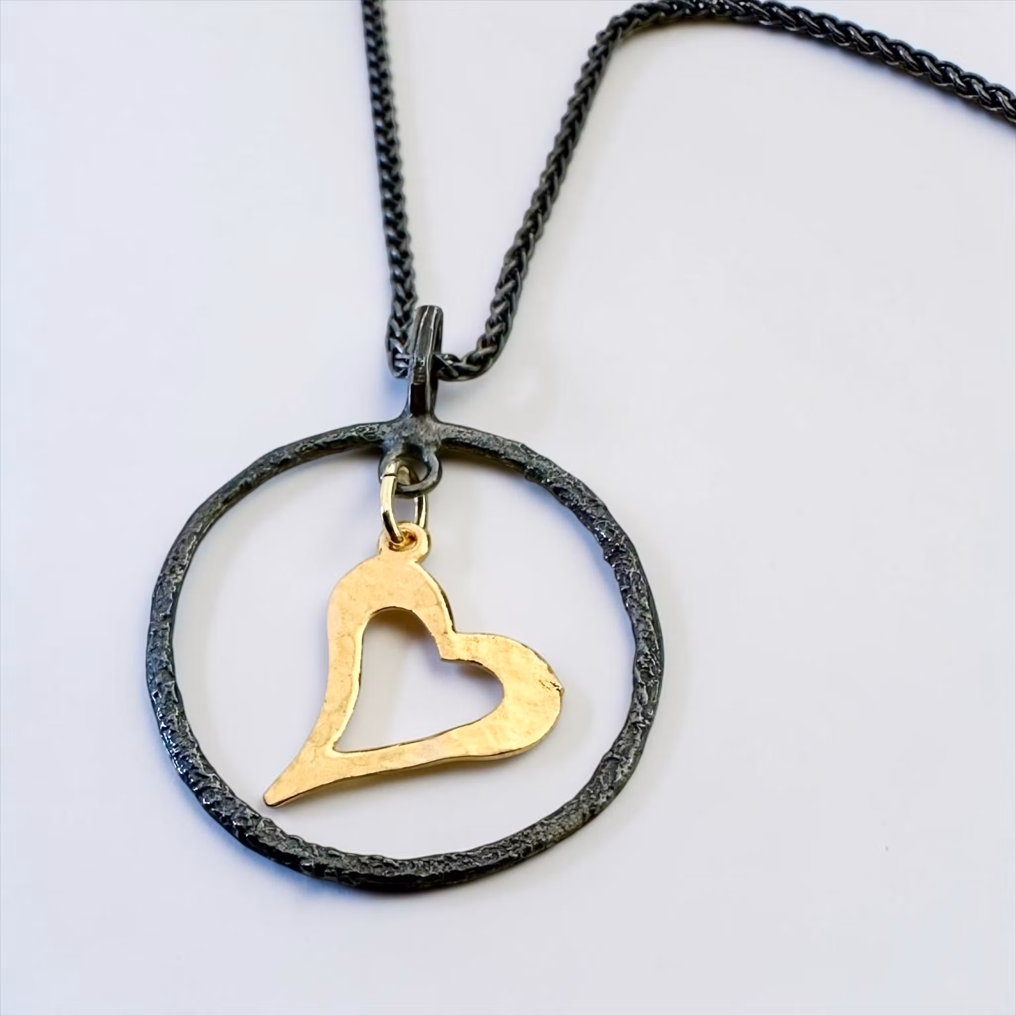 Marcella heart - Långt silverhalsband