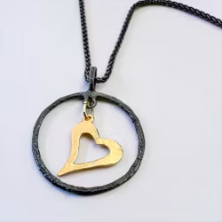 Marcella heart - Långt silverhalsband