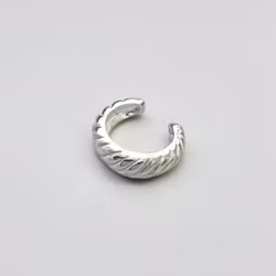 Anna-Mia - Earcuff