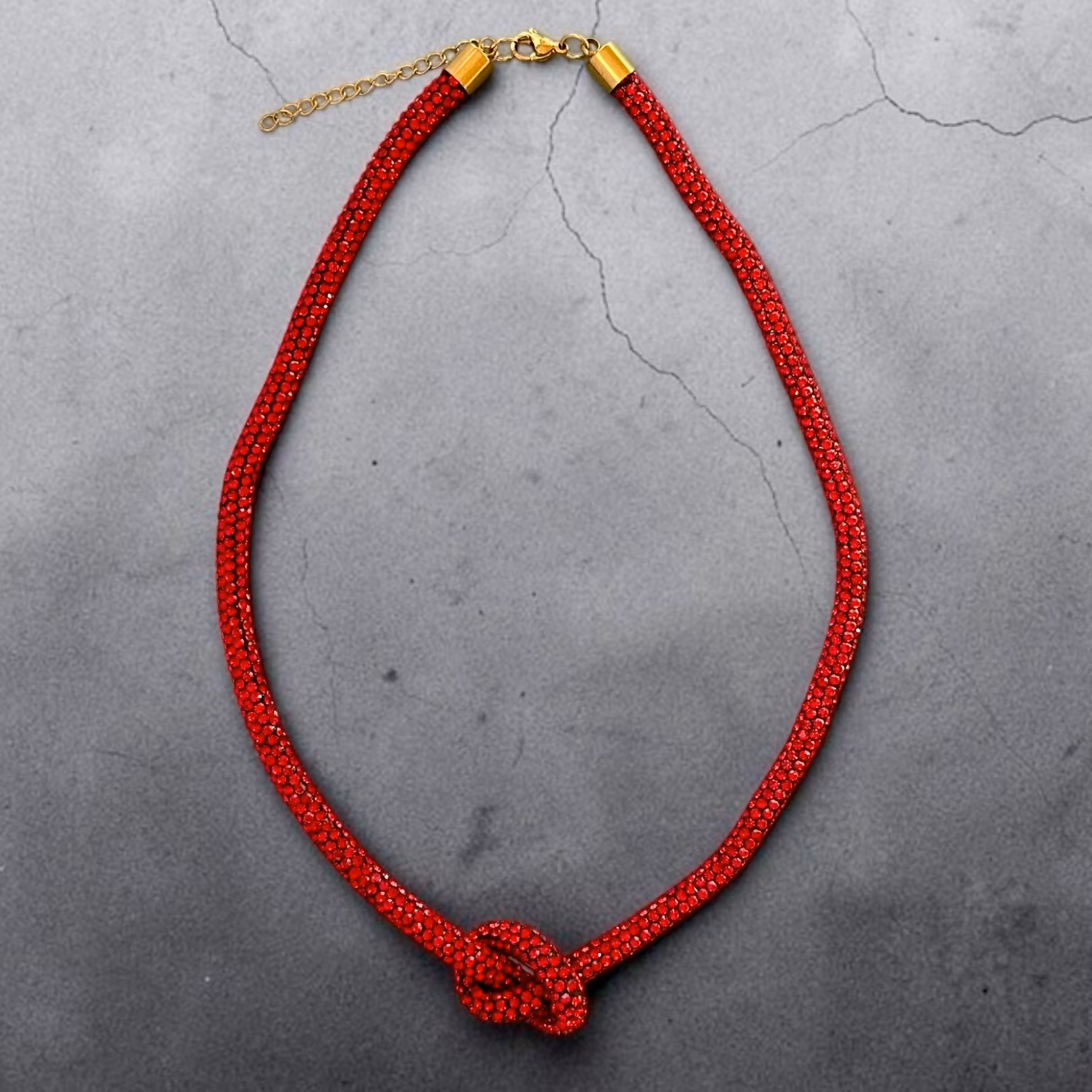 Knut - Julrött fint halsband