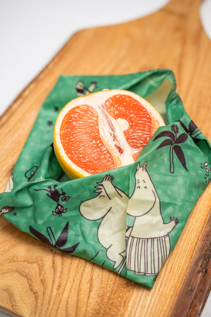 Gustaf & Linneas x Moomin Beeswax Cloth, "Tending the earth"