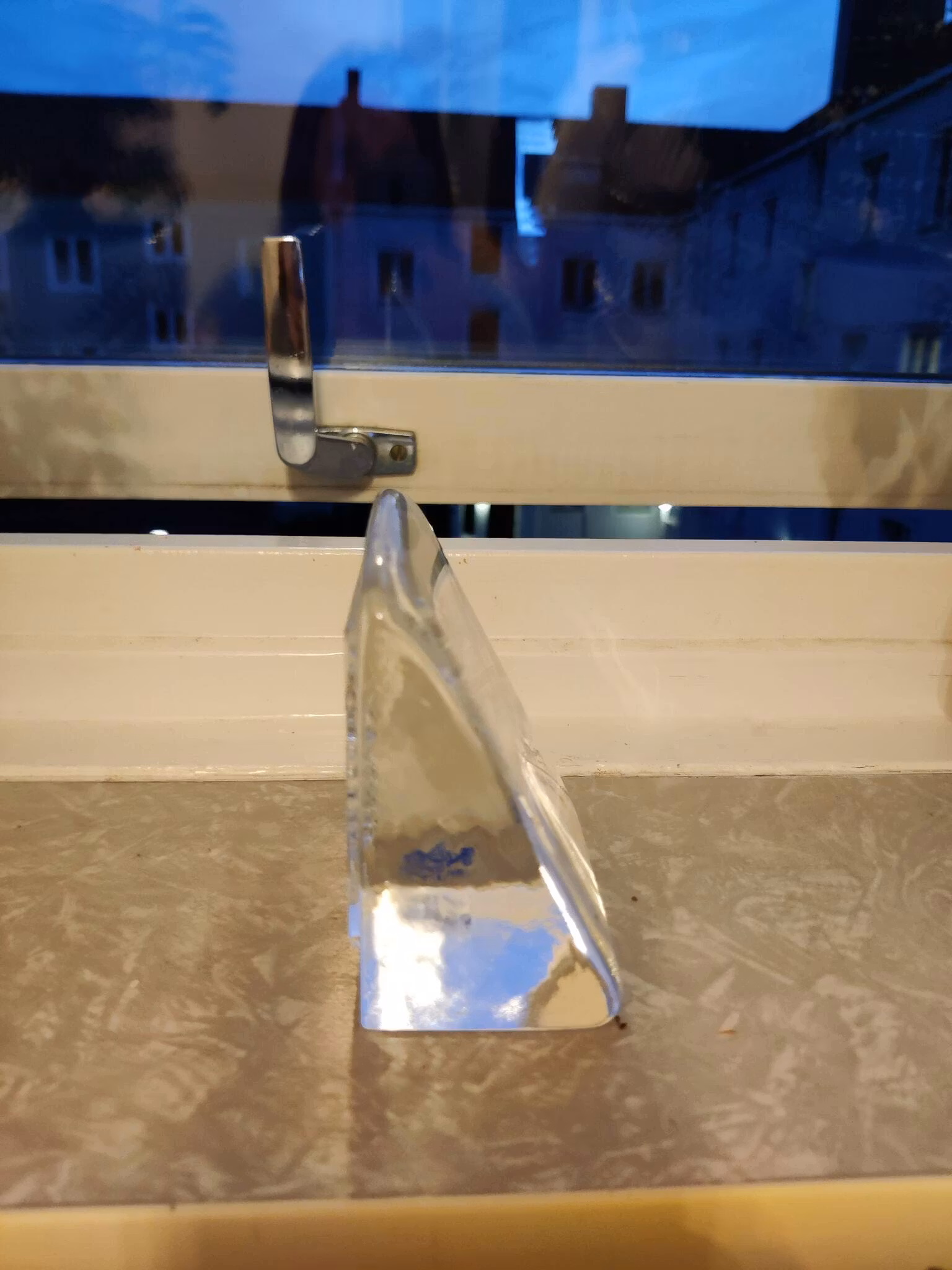 Nybro Crystal - glasswork - made in Sweden 1980s designer Paul Islingen