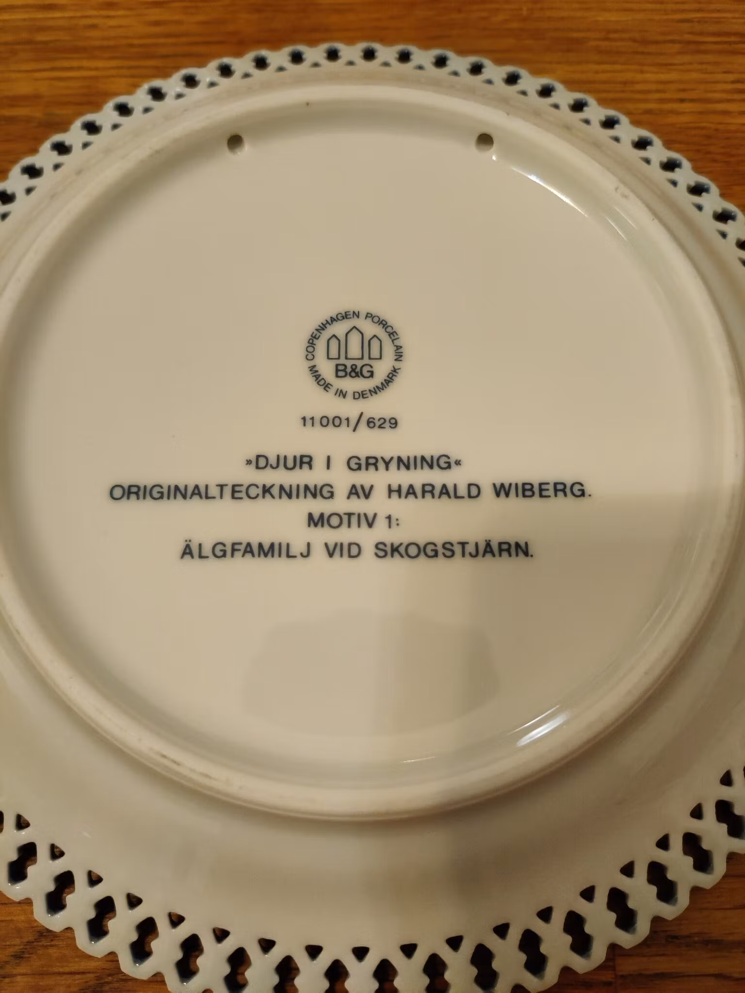 Harald Wiberg - Bing and Grondahl dessert plate - 1970s