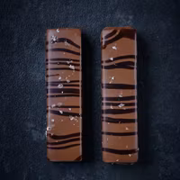 Mr Cake Vanilla & Milk Chocolate Fudge - 12.99