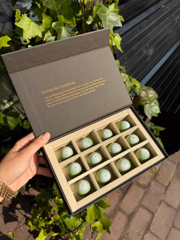 Chocolatte Princess Cake Pralines - 12 pcs