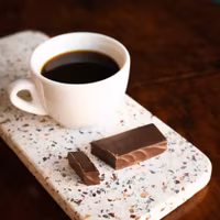 Pärlans Konfektyr Chocolate Covered Caramel Bar, Calabrian Liquorice - 38 grams