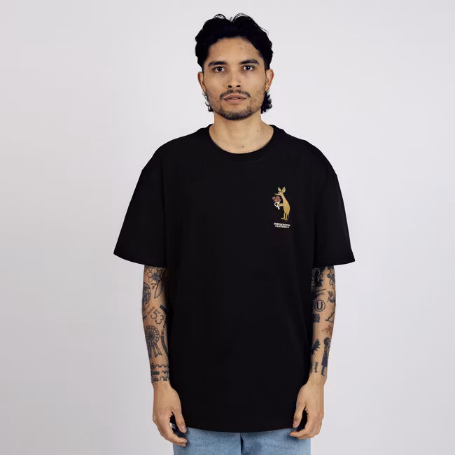 Nordic Buddies Sniff Flower Bouquet T-Shirt Unisex, Black