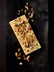 Sjokoladeplate Hvit sjokolade med lakris & cashewnøtter