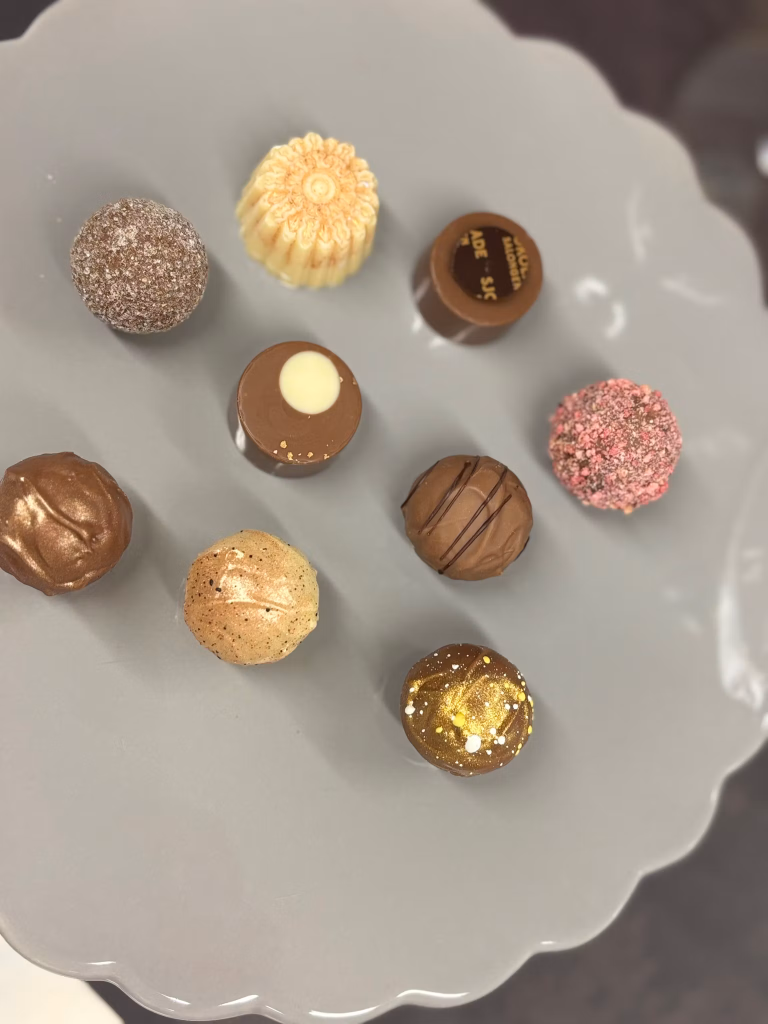 Konfekteske 9 biter AKEVITT