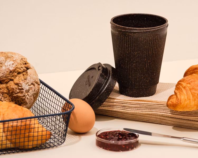 Kaffeeform - Weducer take away mugg av återvunnen kaffesump