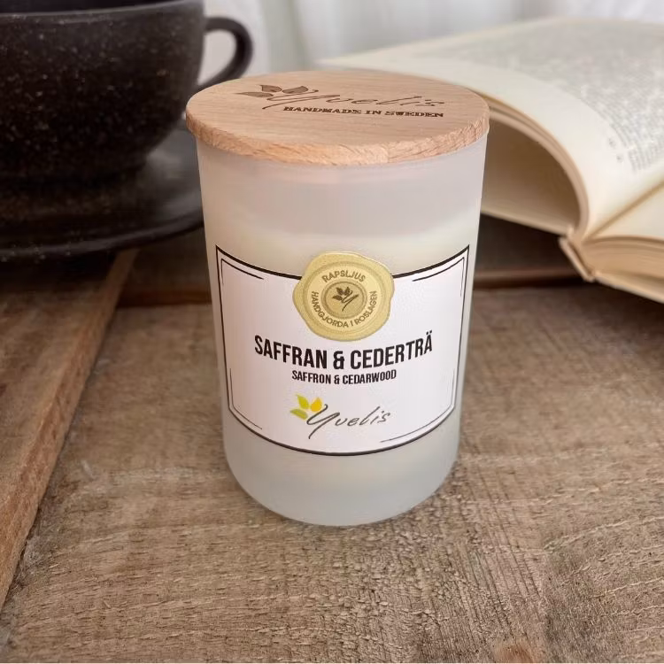 Doftljus Saffran & Cederträ Yvelis