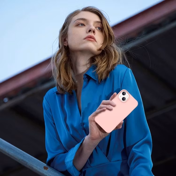 iPhone 11 - Gummibelagt Stöttåligt Silikon Skal Rosa