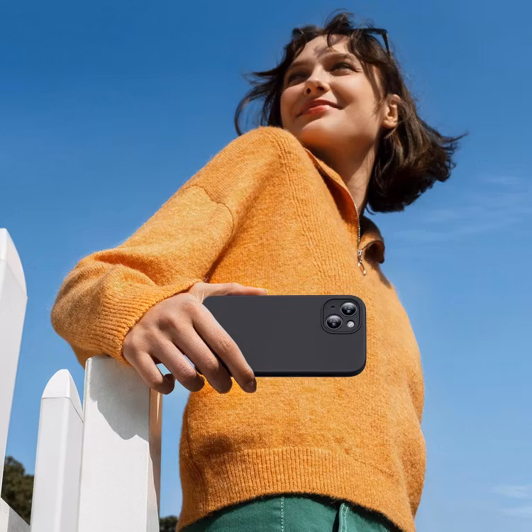 iPhone 15 - Gummibelagt Stöttåligt Silikon Skal Svart