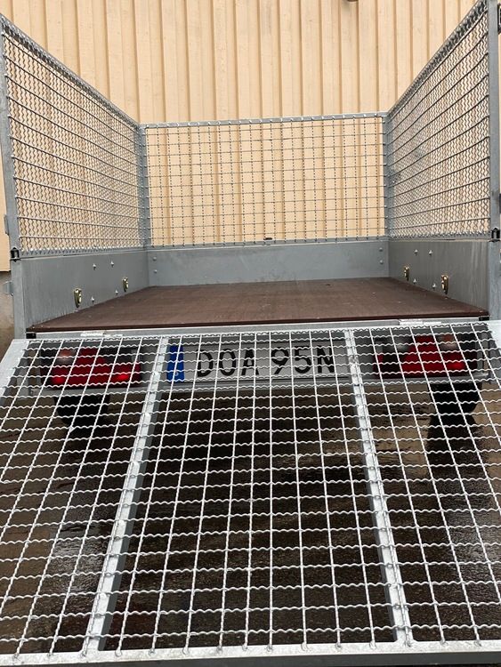 SM-2575-OB-NG-R  SM-Släpet med Nätgrindar och ramp