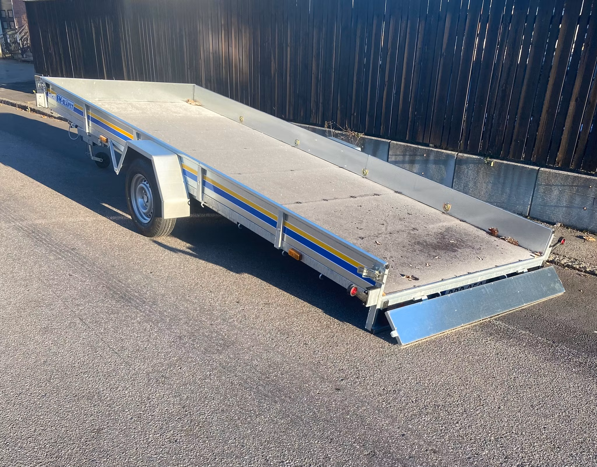 Flakmått 5030x1800x210mm skruvtipp Totalvikt 1500kg Lastvikt 1020kg