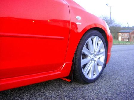 Mazda 3 Stänklappar  2004 - 2009