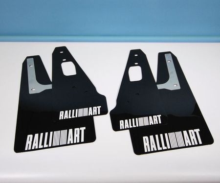 Mitsubishi Evo 10 mud flaps