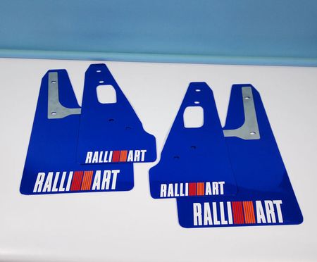 Mitsubishi Evo 10 mud flaps