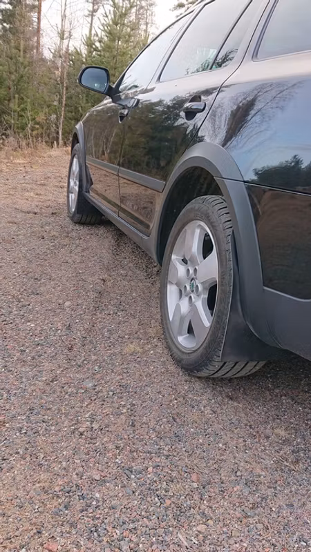 Skoda Octavia Scout Stänklappar