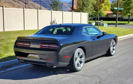 Dodge Challenger mudflaps