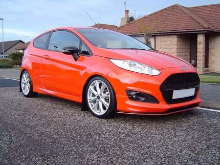Ford Fiesta MK7.5 Stänklappar  2012+