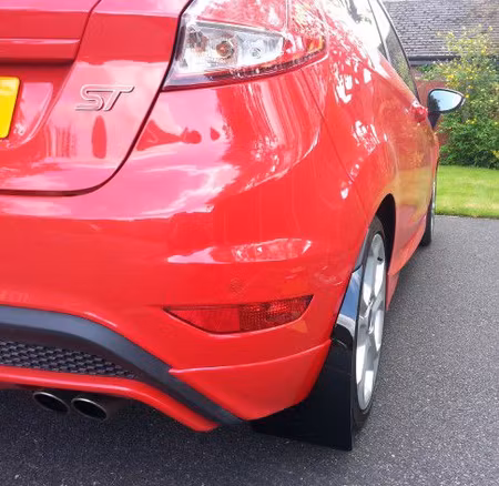 Ford Fiesta ST180 MK7.5 Stänklappar  2013+