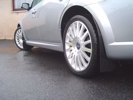 Ford Mondeo stänklappar - 2007