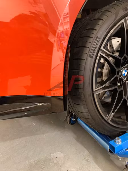 Bmw M3/M4  G80/G81/G82/G83 Stänkskydd