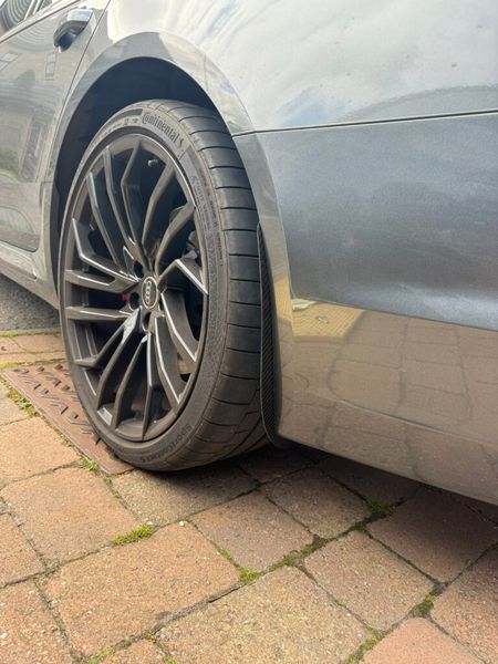 Audi RS4 mudflaps - Carbon