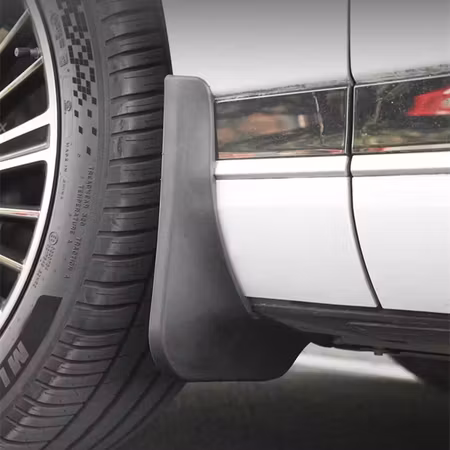 Xpeng P7+ mudflaps