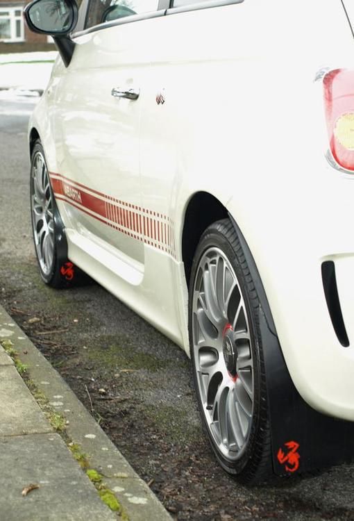 Fiat 500 mud flaps