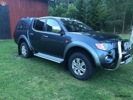 Mitsubishi L200 mud flaps 2005 - 15