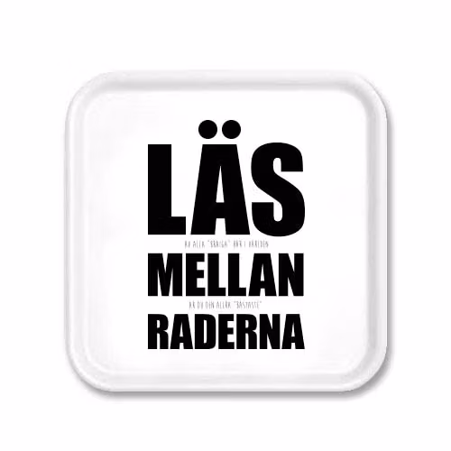 Bricka: Mellan raderna