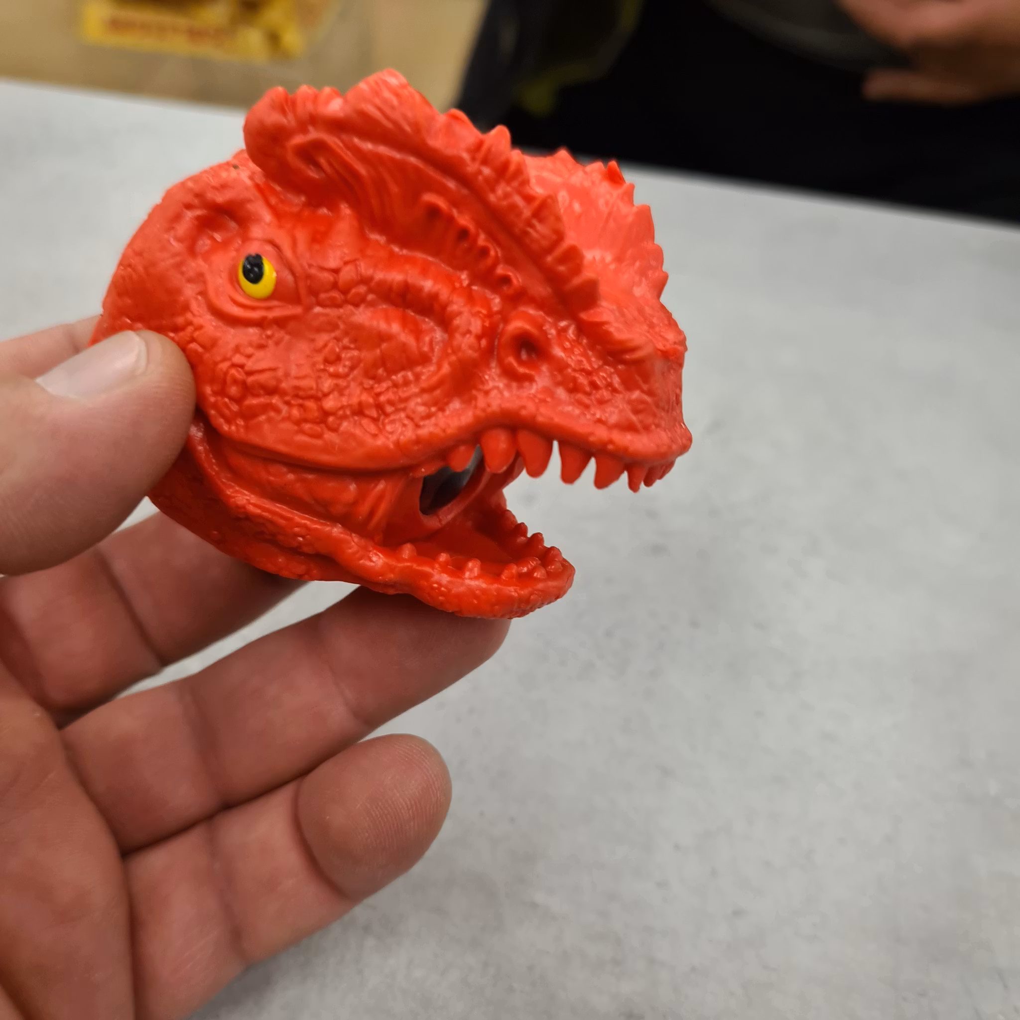 PRESSA DINOHUVUDET